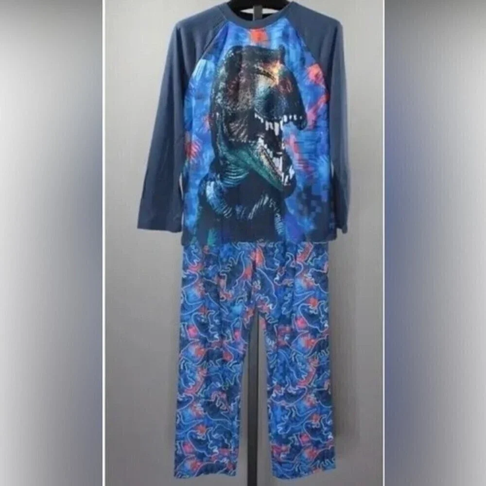 Boys Dino Shark Pajamas Size 14 (XL/TG).